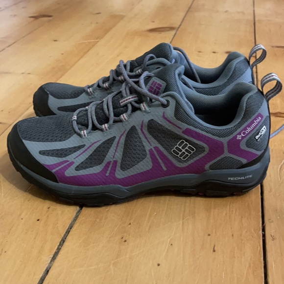 Columbia hiking shoes - Picture 3 of 9